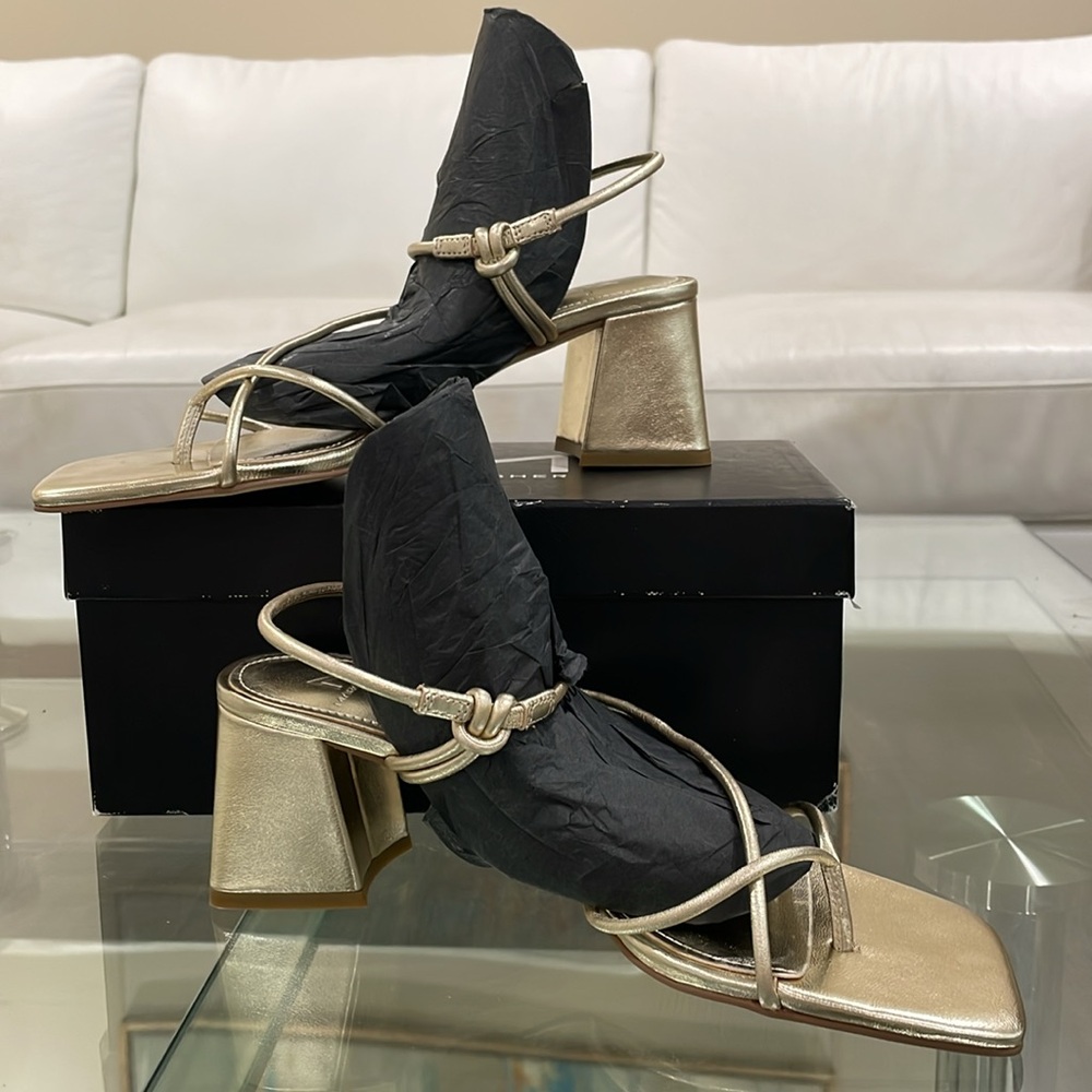 NIB MARC FISHER gold leather strappy sandals toe thong new ankle strap slip ons